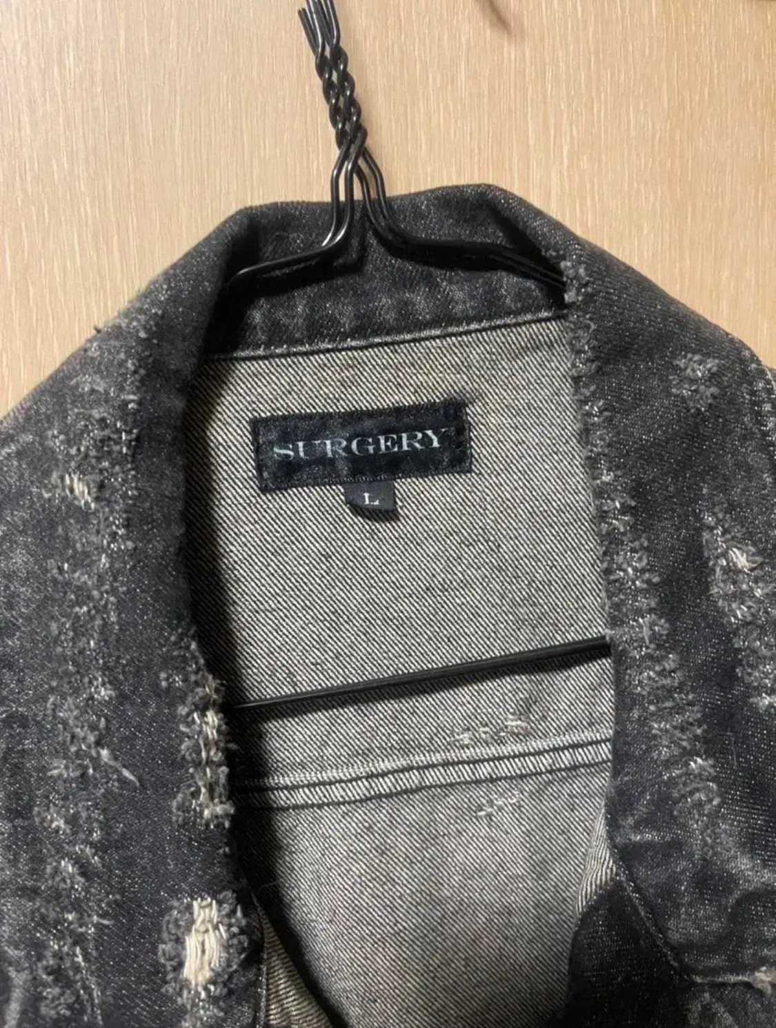 써저리(surgery) 커브드 데님 트러커 자켓 블랙 L 상품이미지2