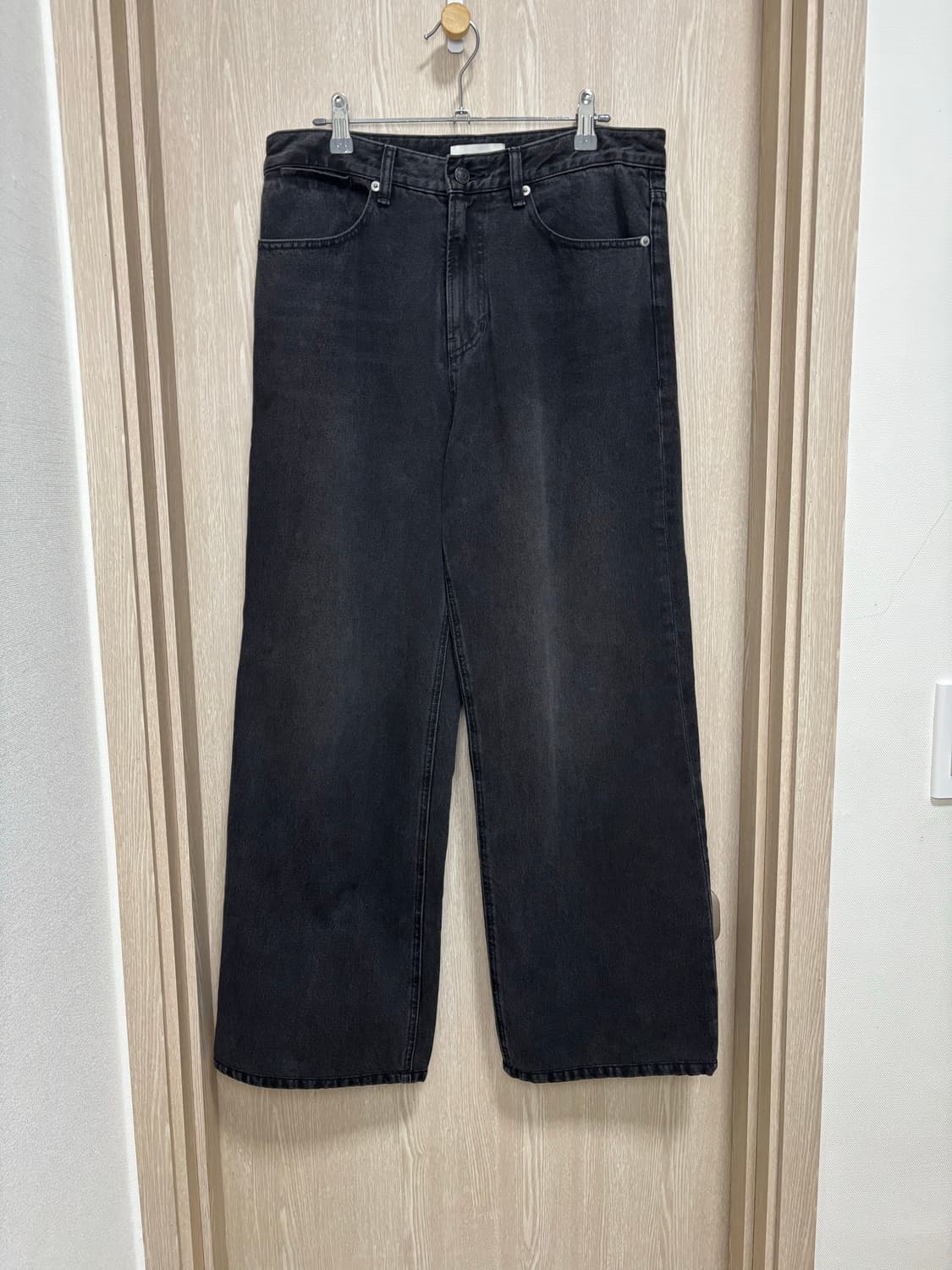 25SS)타임옴므 워시드 와이드 데님팬츠30"/블랙 상품이미지2