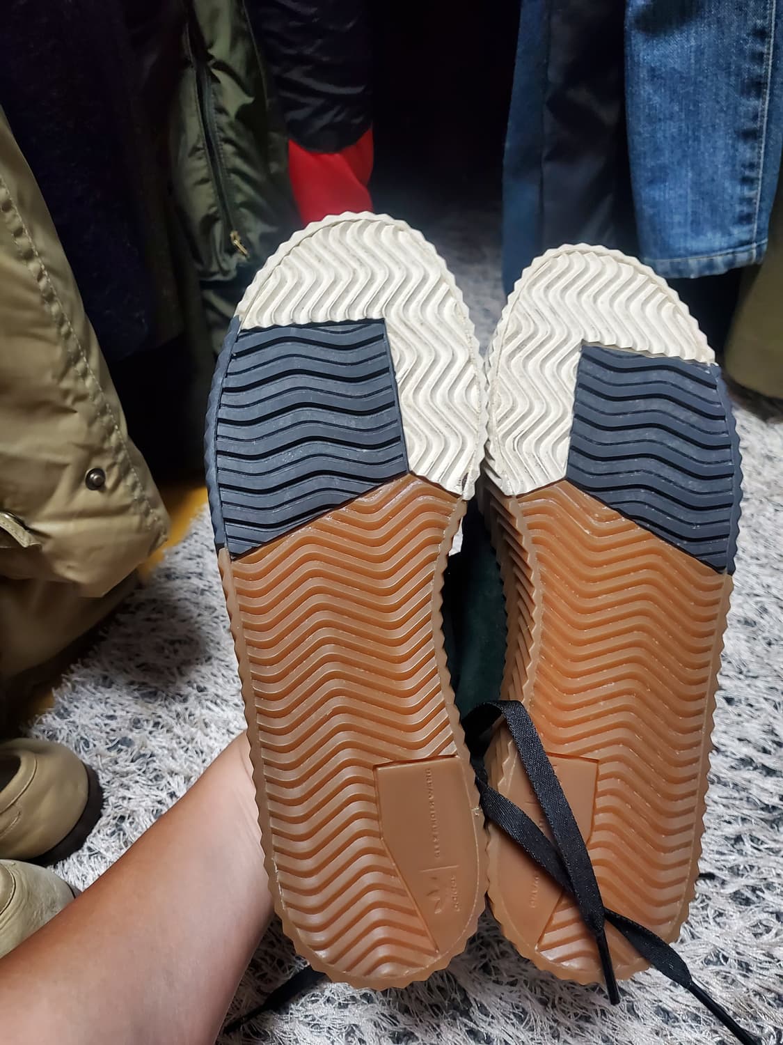 알렉산더왕 아디다스 스웨이드 스니커즈 상품이미지5