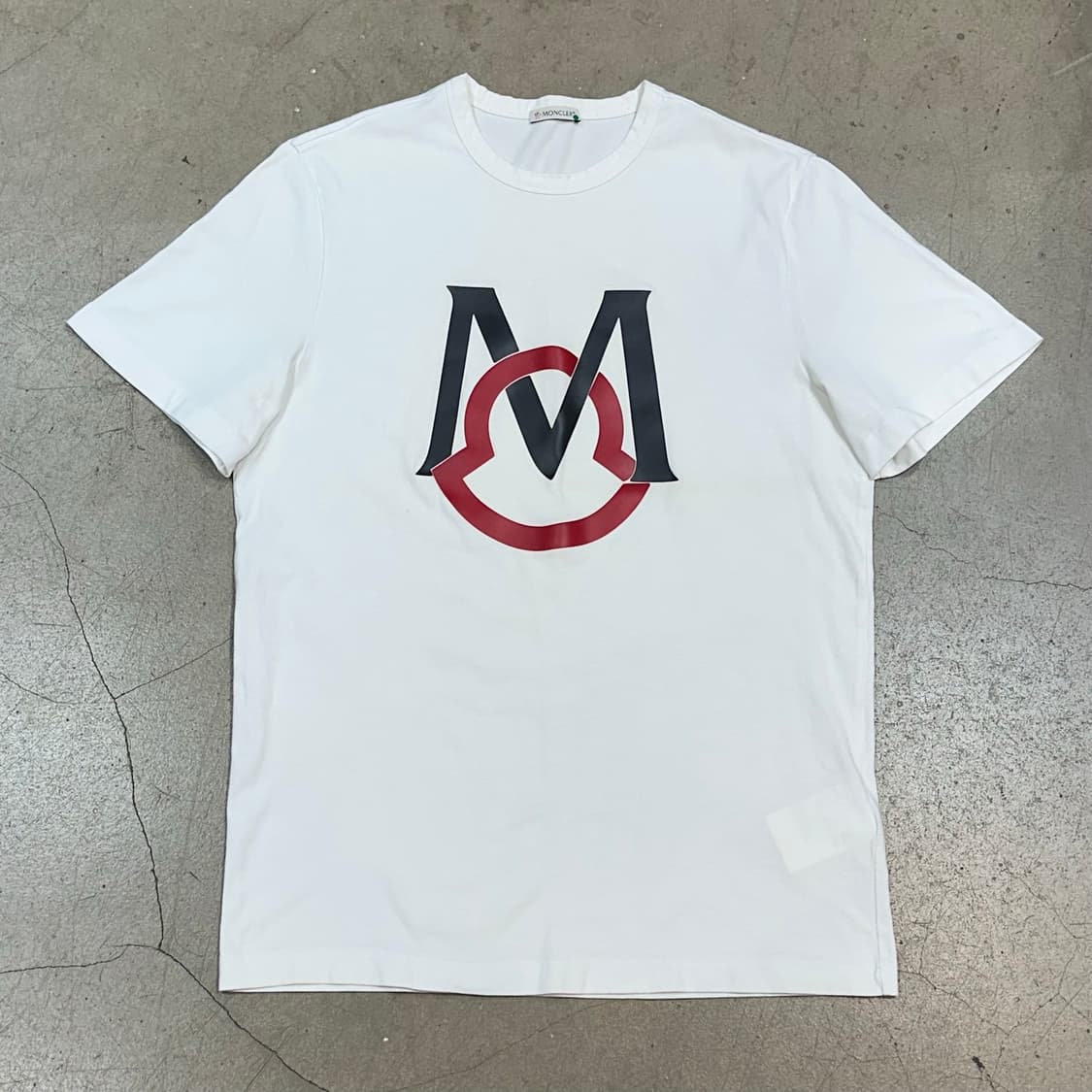 M 몽클레어 빅로고 화이트 반팔티 상품이미지2