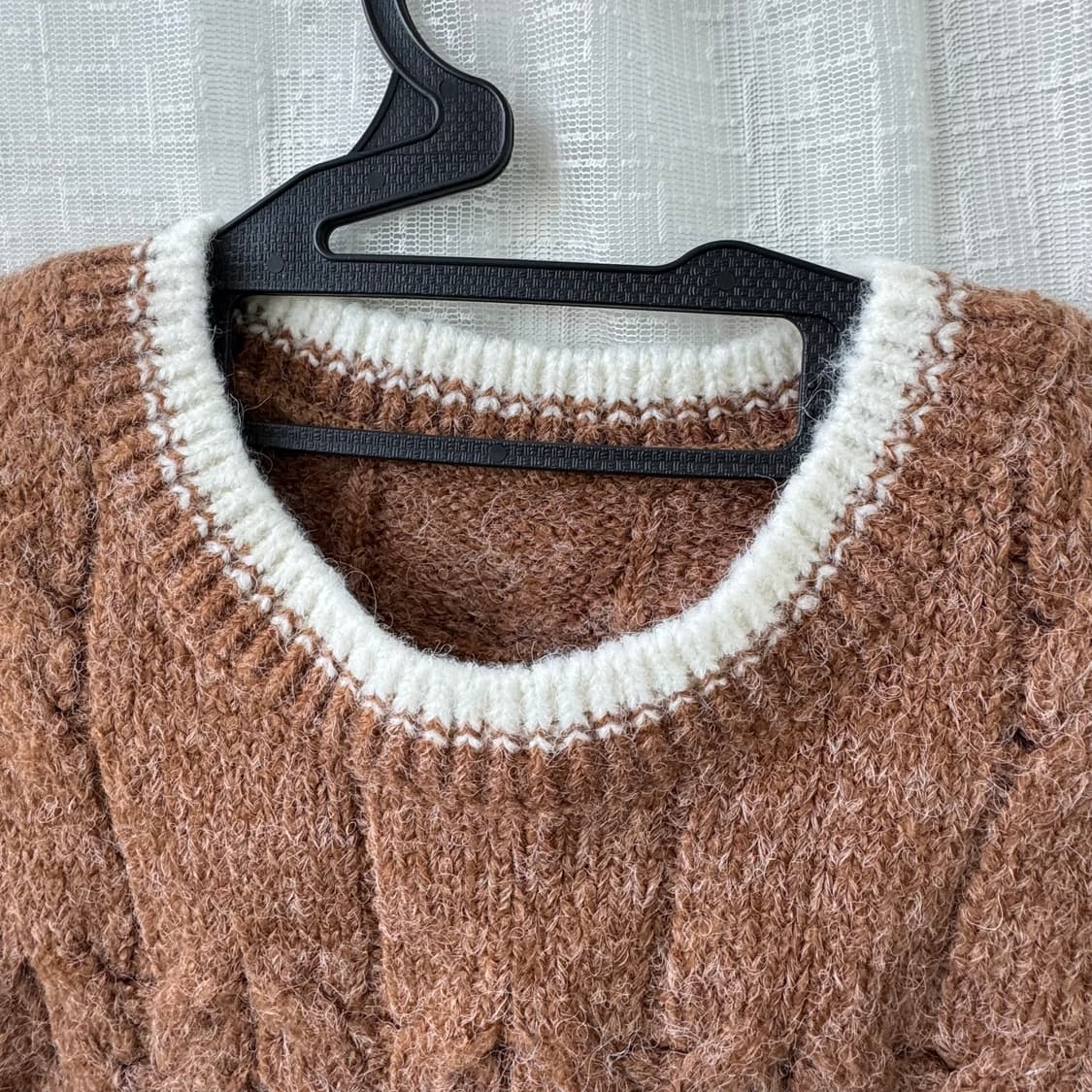 브라운 화이트배색 긴팔 니트티셔츠 상품이미지4