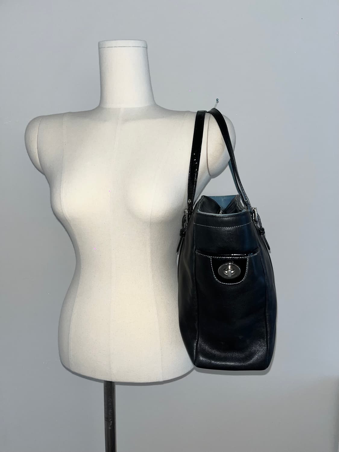 COACH Allblack Shoulder bag 상품이미지6