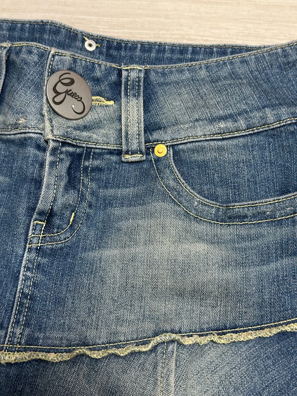 게스 로우라이즈 미니스커트 상품이미지4