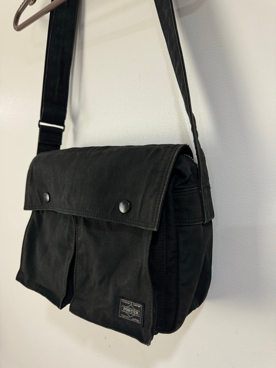 요시다 포터 블랙 스모키 크로스 상품이미지2