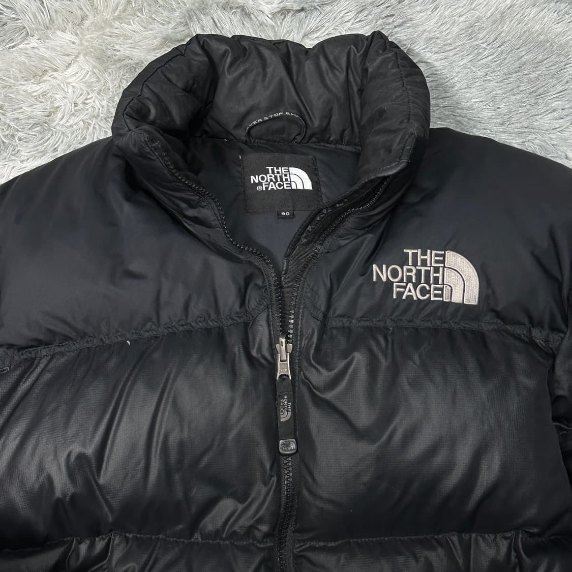 노스페이스 700 눕시 블랙 숏패딩 s 상품이미지2