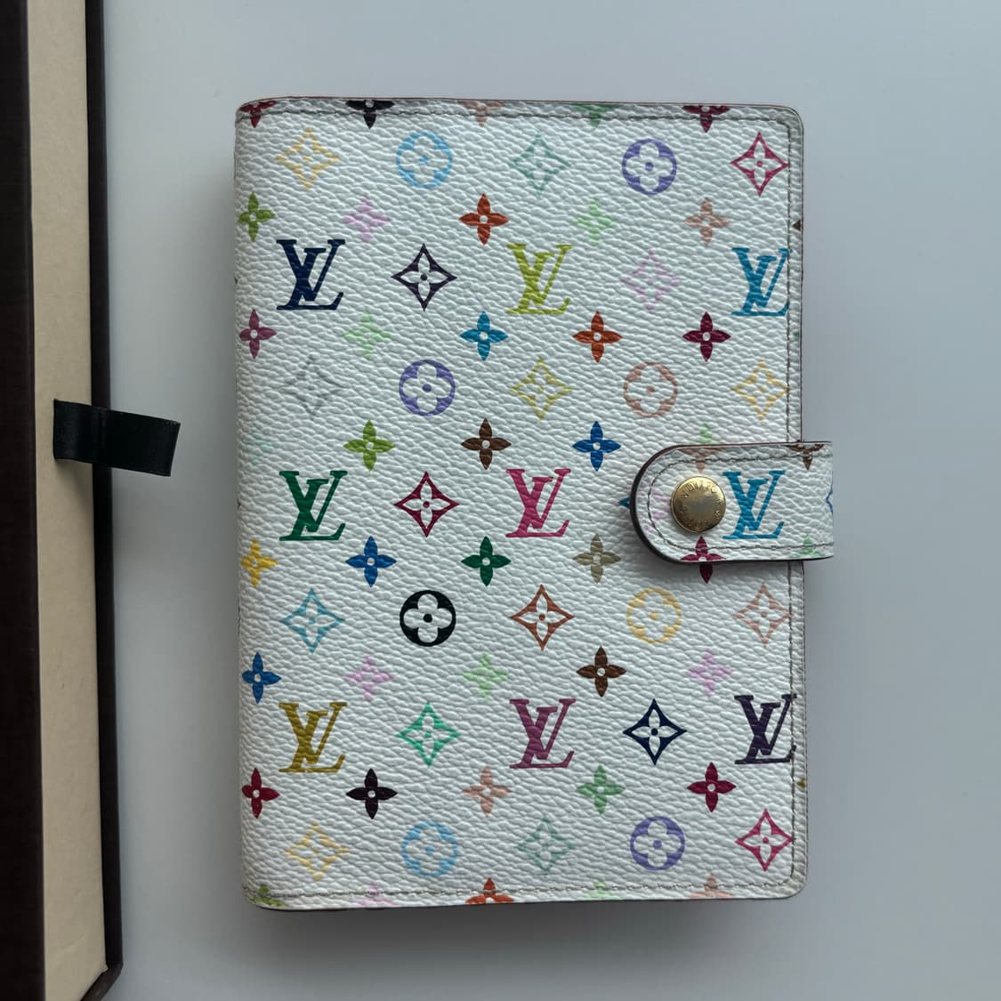 루이비통 아젠다 6공 다이어리 멀티컬러 상품이미지7