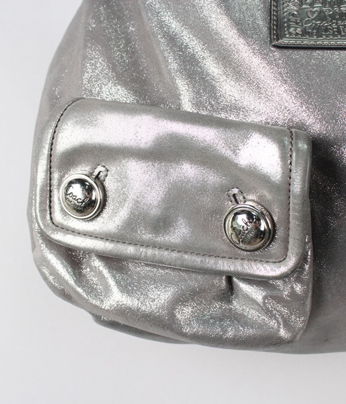 COACH 매탈릭 가죽 숄더백 상품이미지3