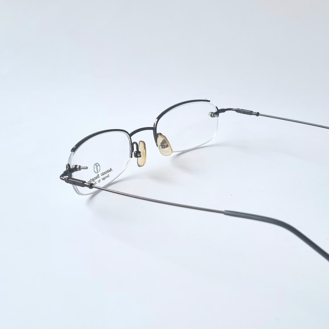 데드스탁 무테 느낌의 라운드사각 반무테 안경테  141 상품이미지5