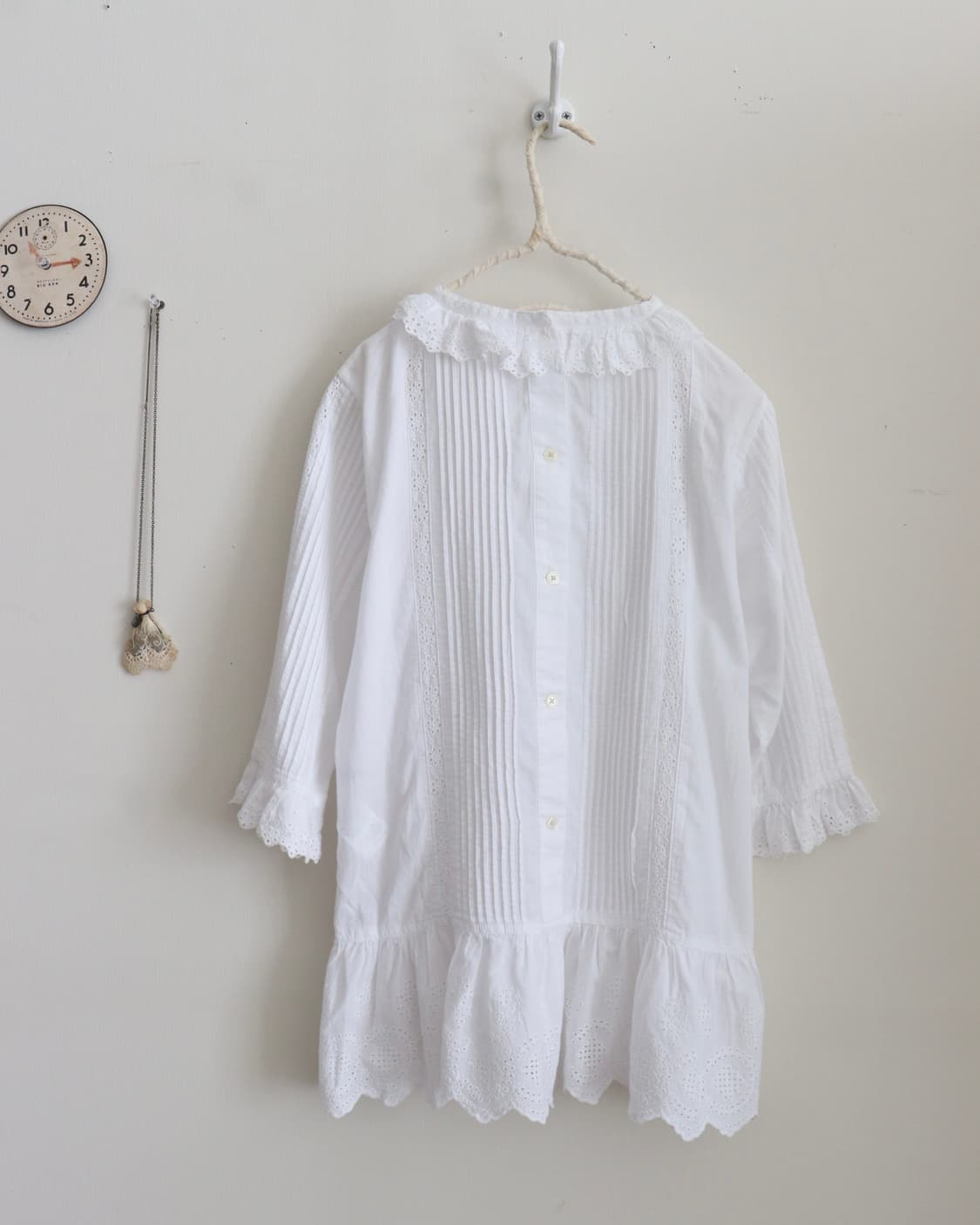 [Beams Boy] Frill Lace Pintuck Blouse 상품이미지10