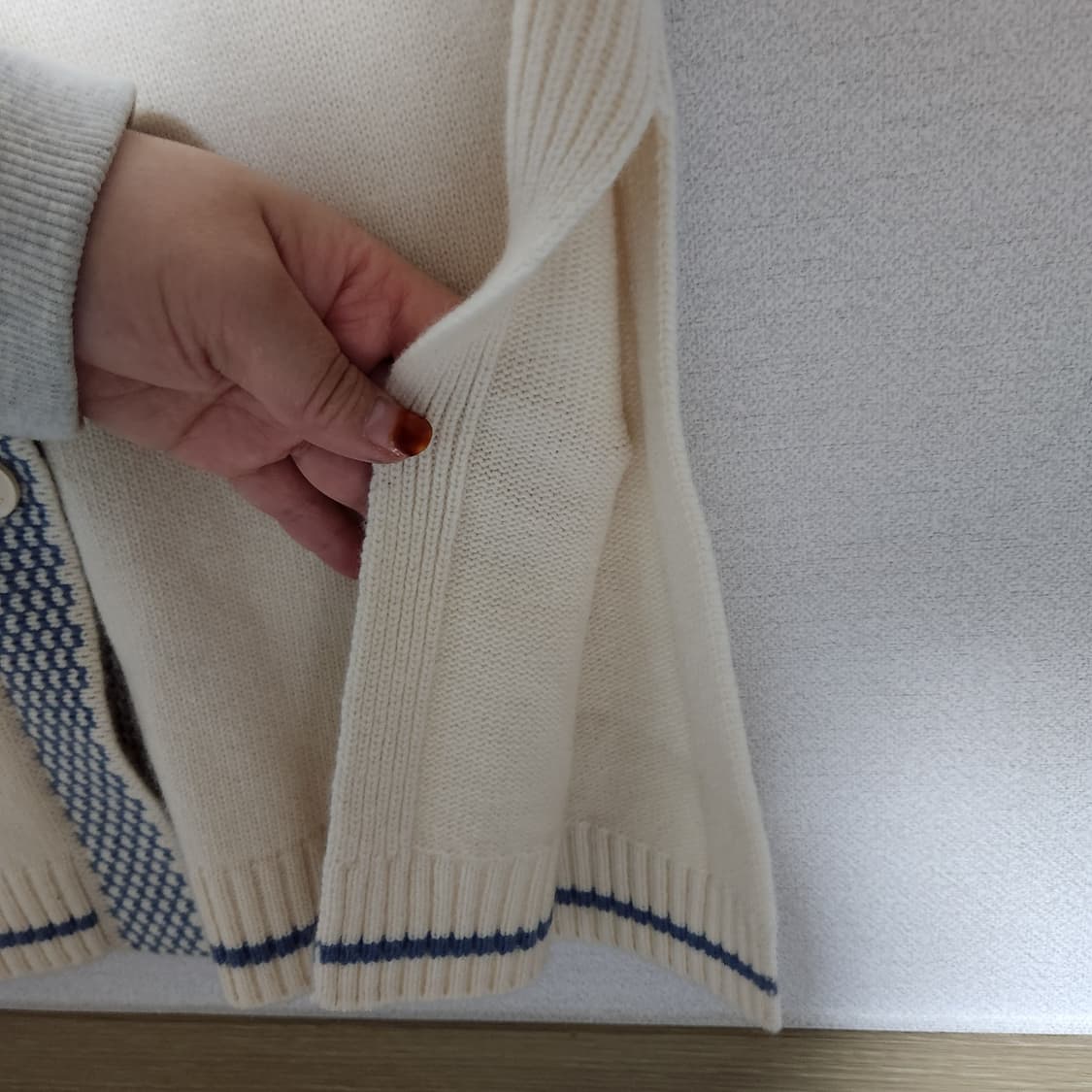 헤지스 울캐시미어혼방 가디건 85 상품이미지6