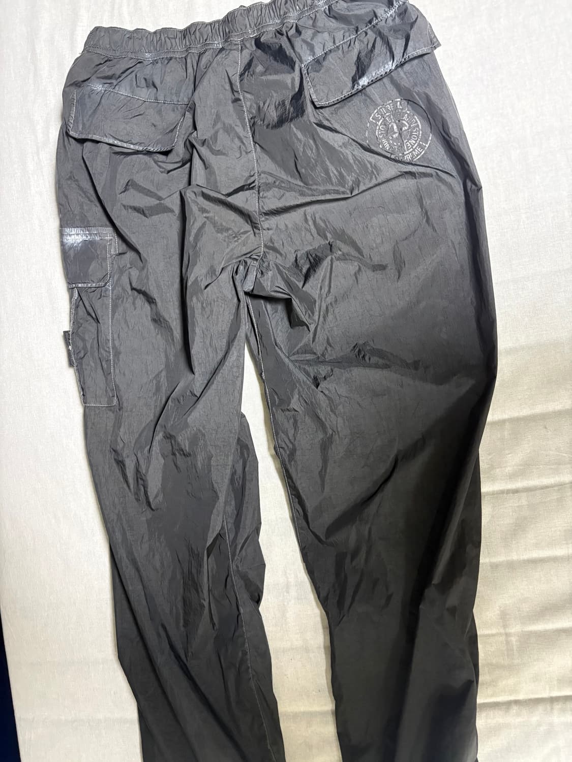 [S]슈프림 스톤아일랜드 페인티드 카모 나일론 카고팬츠 블랙 상품이미지3