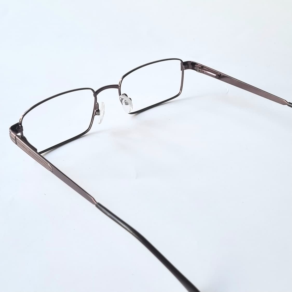 데드스탁 지적인 무드와 빈티지한 감성의 스퀘어 안경테 781 상품이미지6