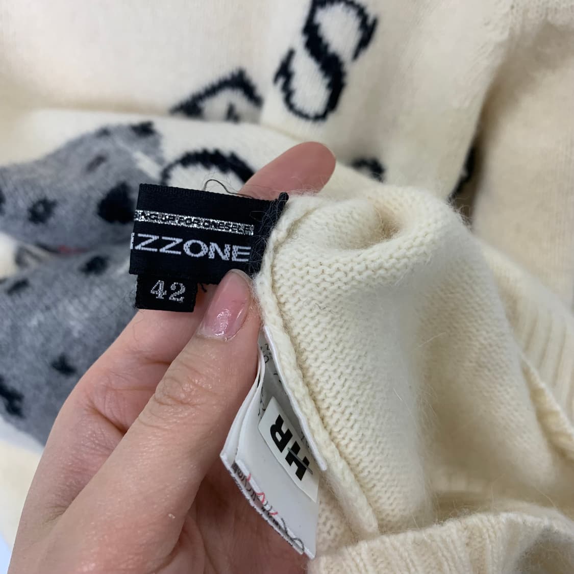 Vintage 아이보리 댕댕이 목폴라 니트 상품이미지7