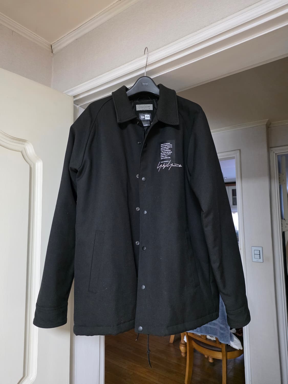 요지야마모토 로고 백프린팅 울 코치 자켓 상품이미지1