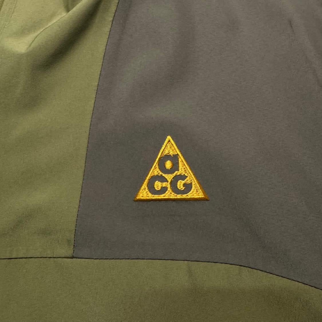 Name :나이키 ACG 스톰 핏 ADV 케스케이드 레인 풀 집 쉘 자켓 상품이미지3