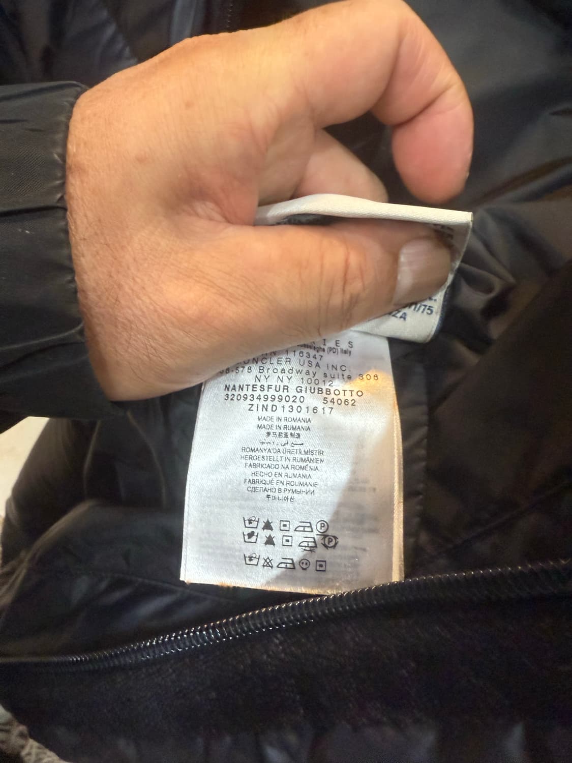 2/44-55 정품 몽클레어 nantesfur 롱패딩 팝니다 상품이미지4