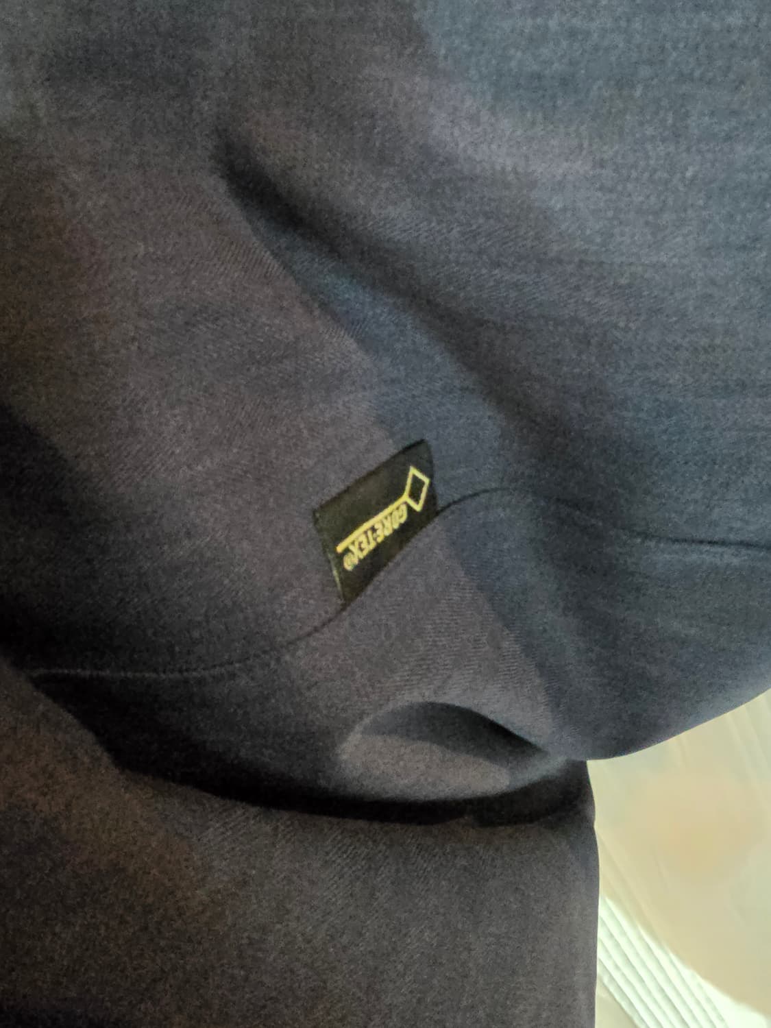 몽벨 라쿤 고어텍스 오리털패딩 상품이미지6