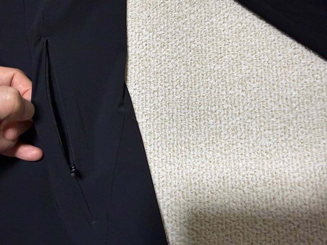 데상트 스판 집업 자켓 여성용 95호 66사이즈 상품이미지2