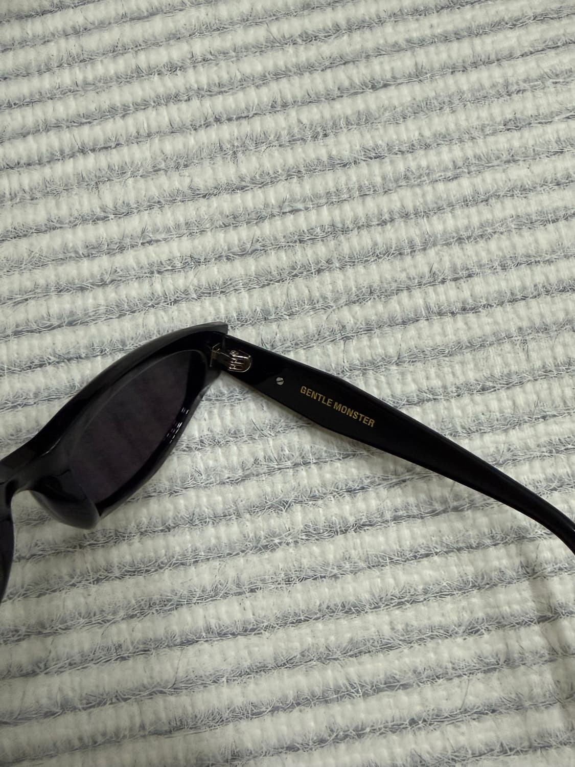 젠틀몬스터 로코코01 블랙 상품이미지8