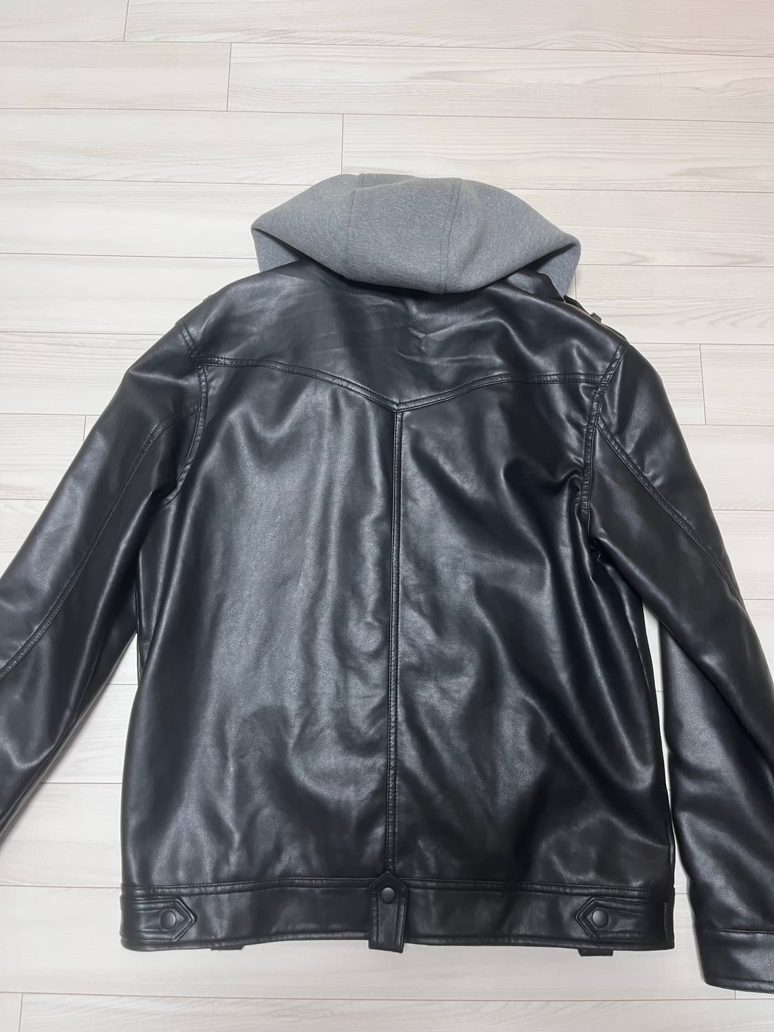 후드지퍼 포함된 가죽자켓 상품이미지4