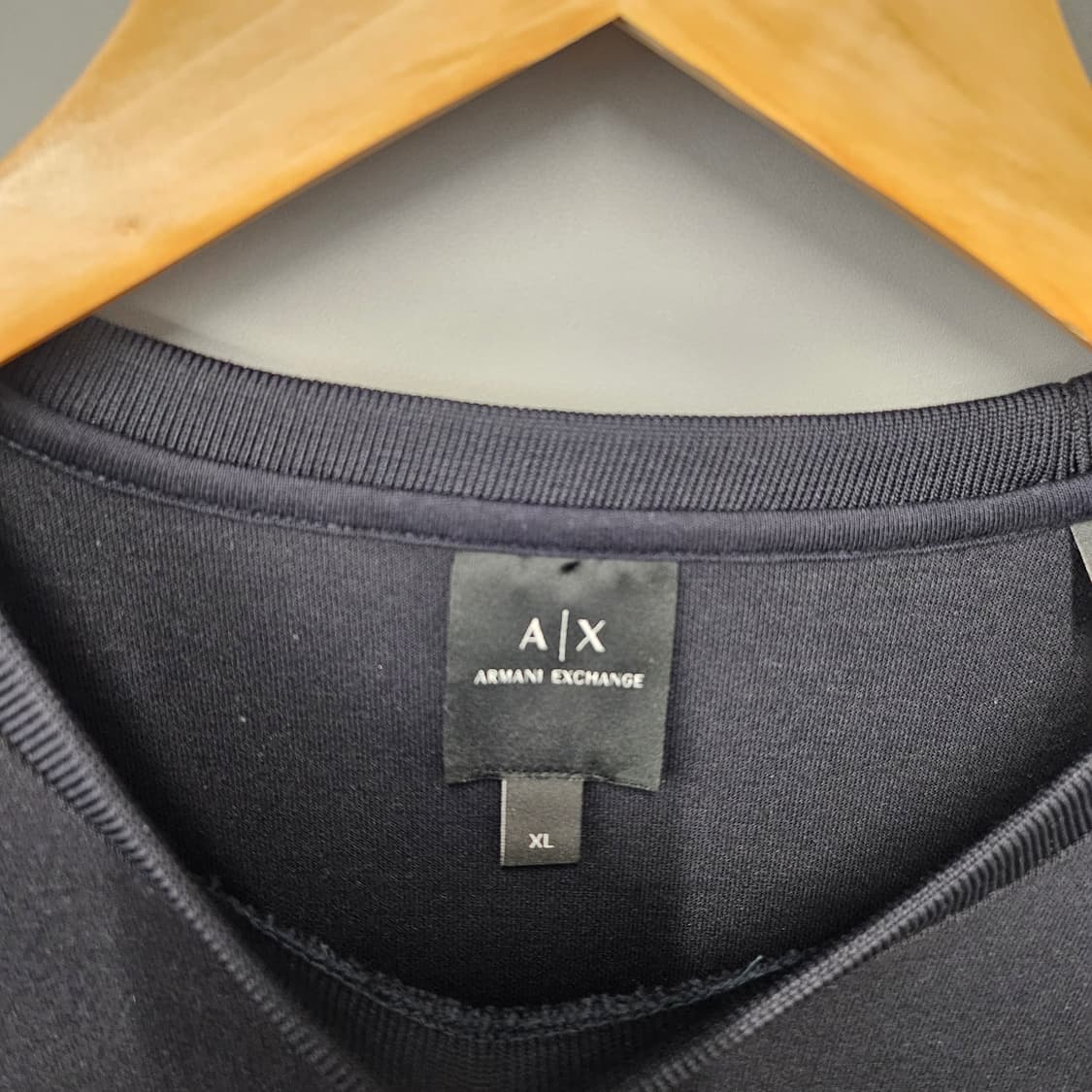 아르마니 익스체인지 맨투맨 네이비 상품이미지3