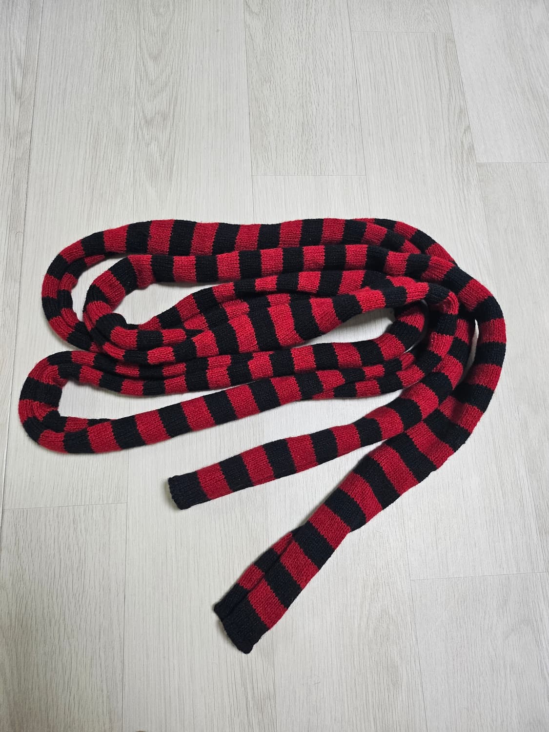 생로랑 15fw 머플러 상품이미지1