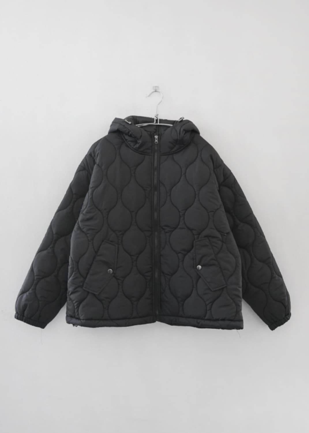 에프터먼데이 매트 퀄팅 후드 점퍼 경량패딩 블랙 상품이미지2