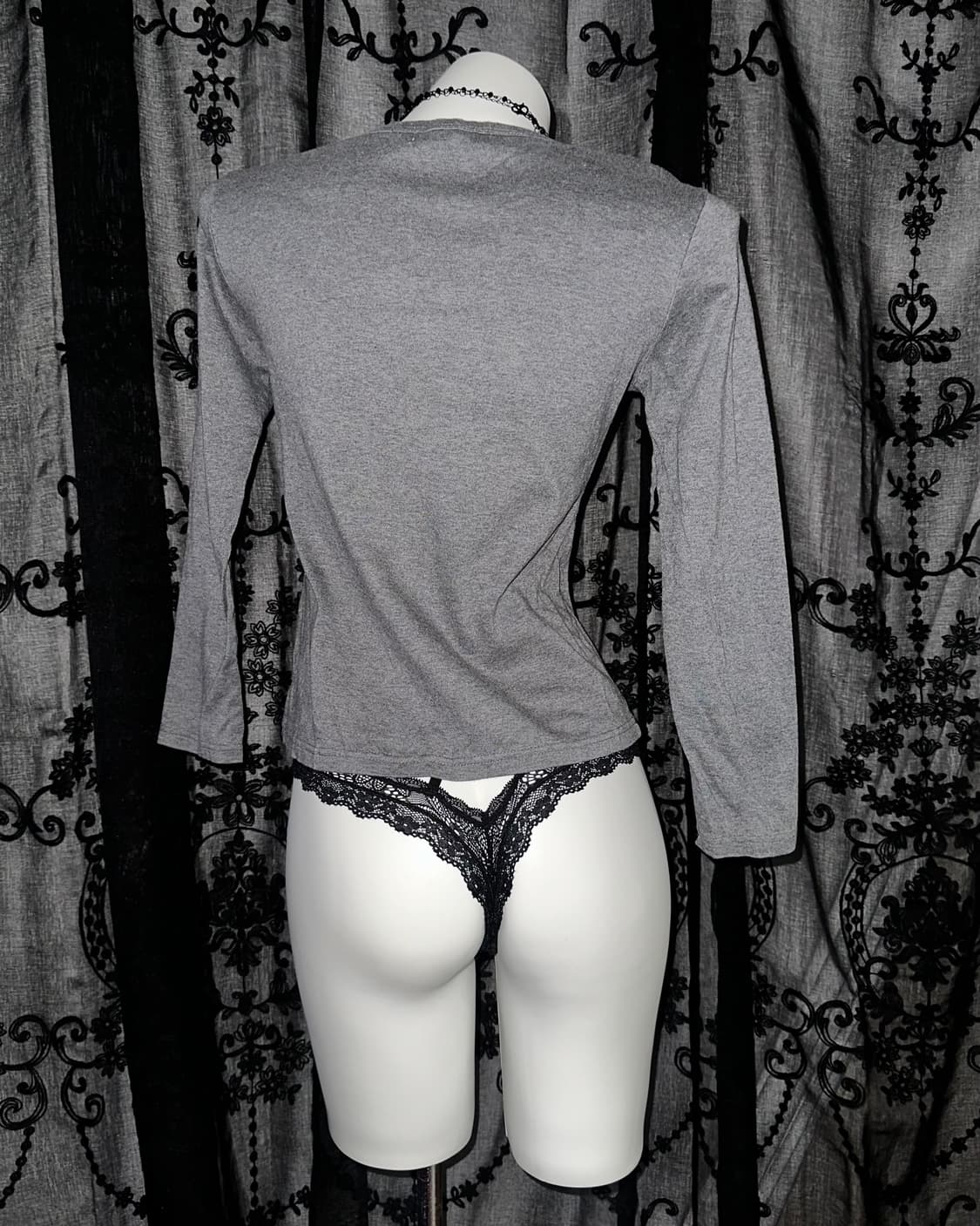 Gray kitsch lettering long-sleeve 상품이미지3