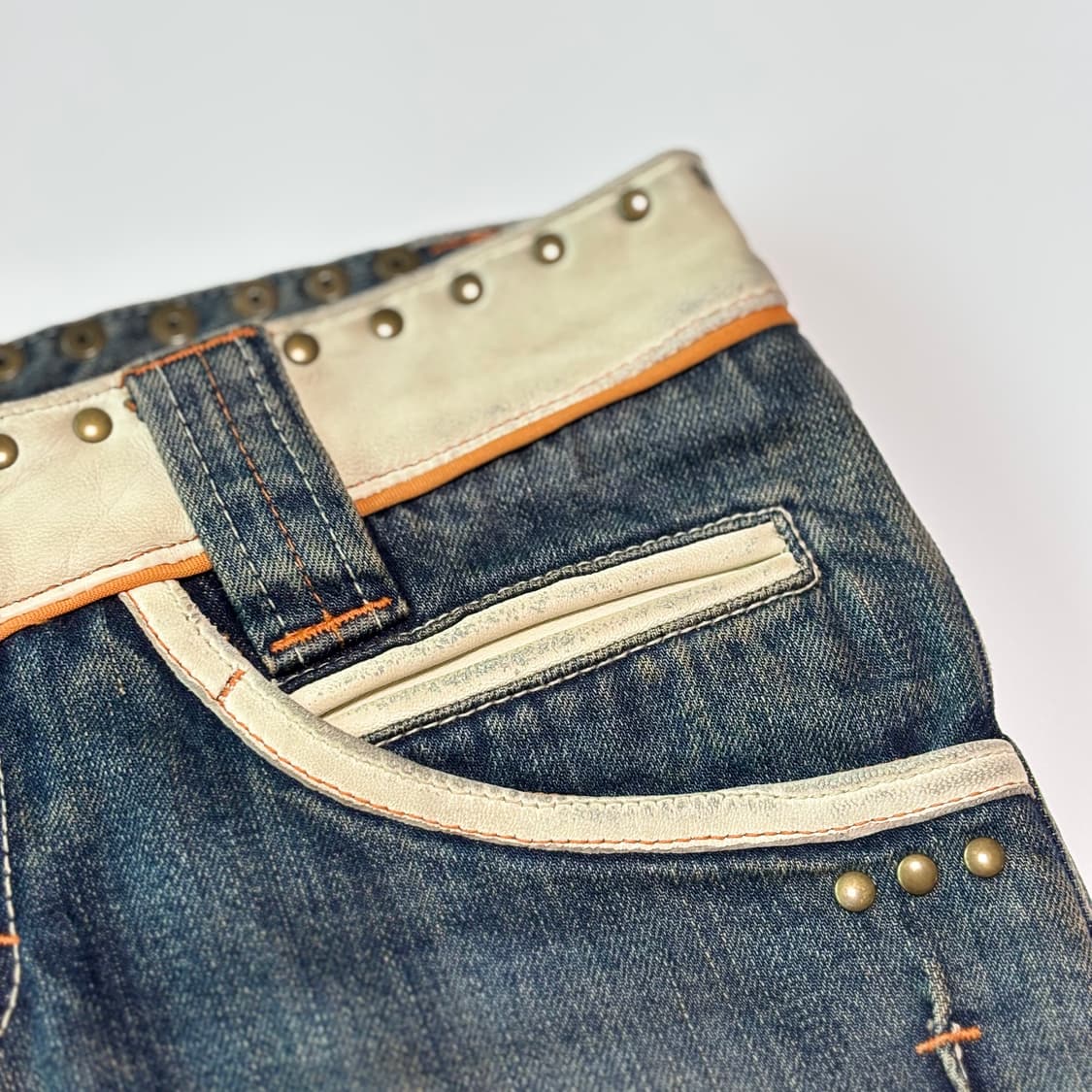 MCGN 빈티지 스터드 레더 트림 데님 하프 팬츠 상품이미지3