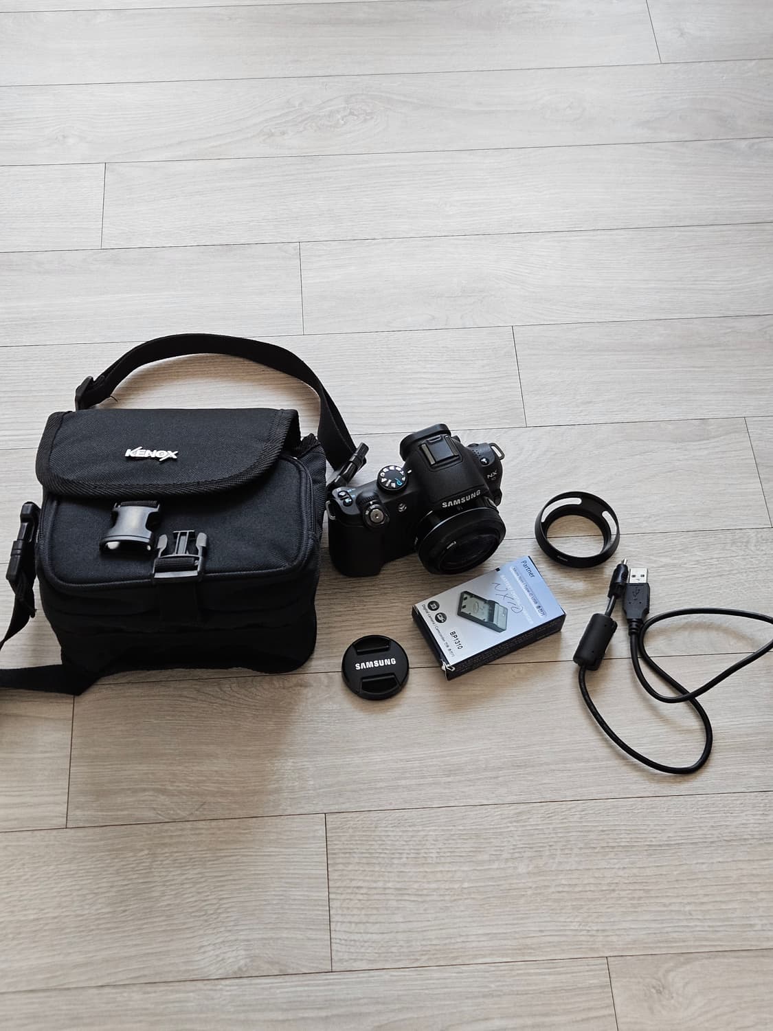 삼성 NX10 카메라 + 16mm 렌즈 상품이미지10