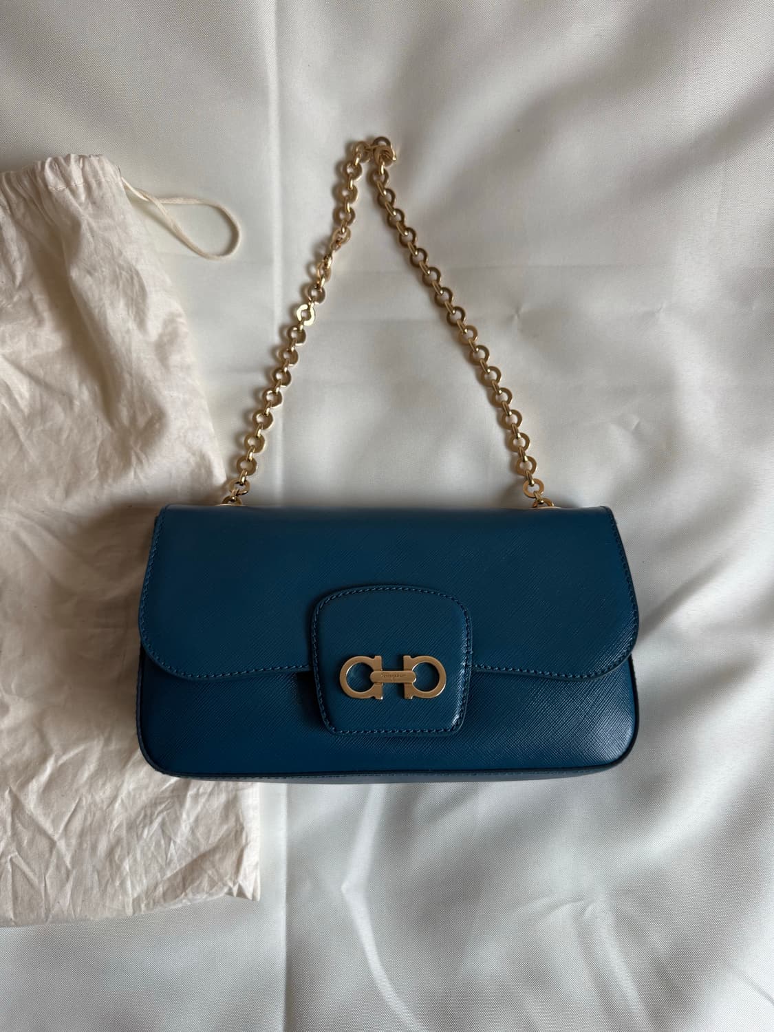 페라가모 간치니 로리 숄더백 상품이미지1