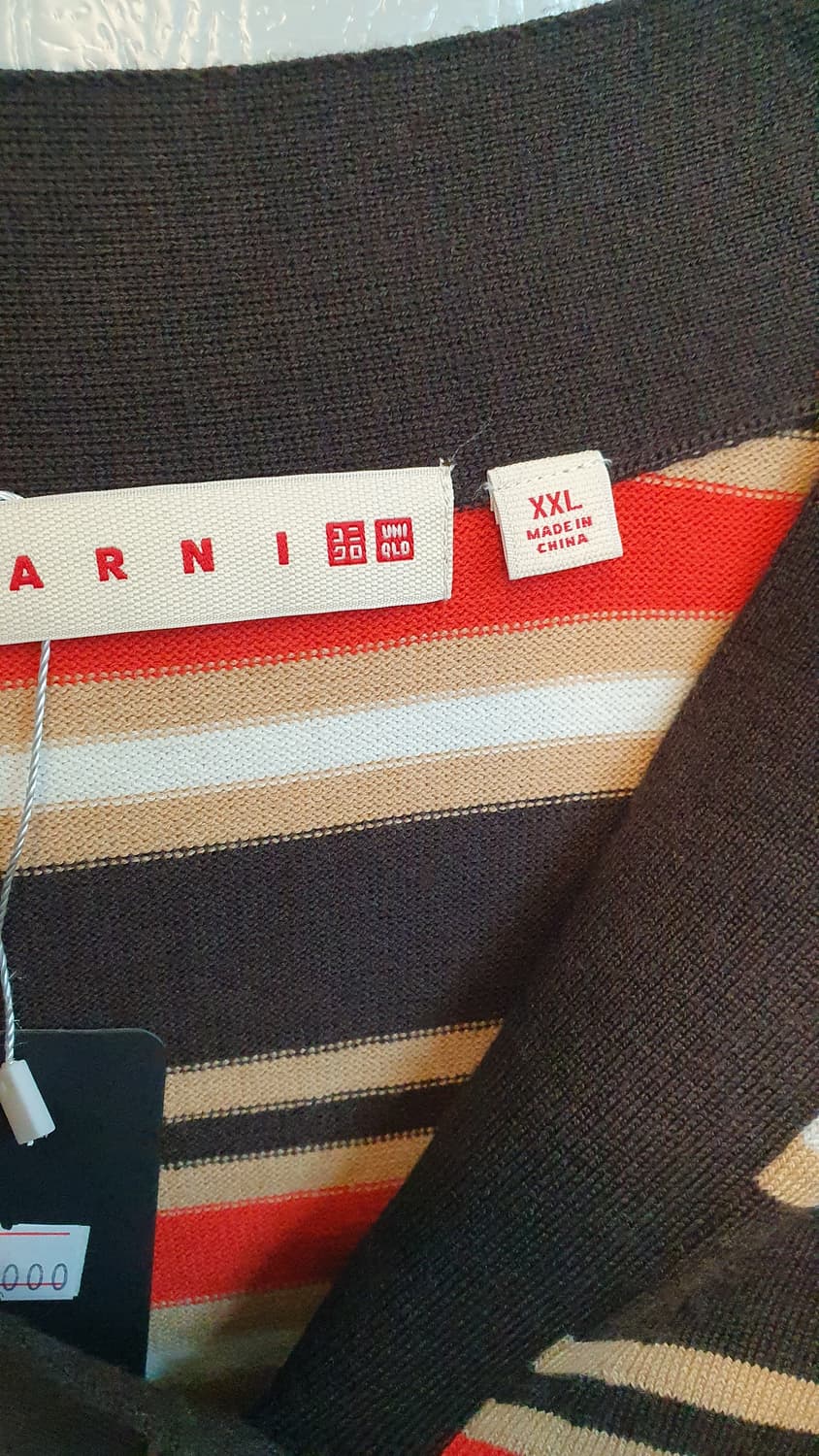 마르니 유니클로콜라보 가디건XXL상태깨끗좋아요 
이뻐요
봄가을입기좋아요  상품이미지2