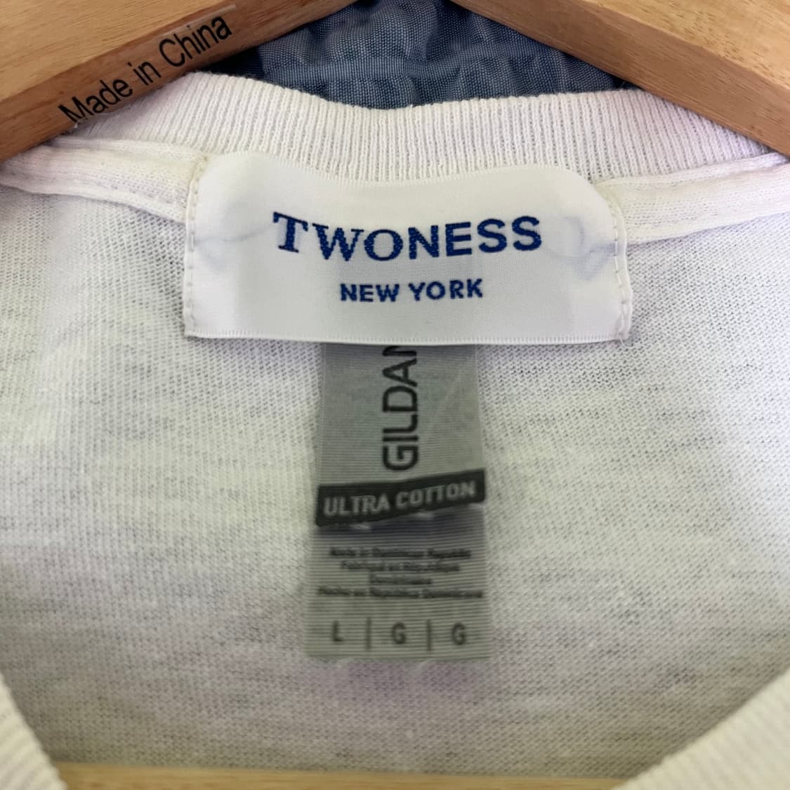Twoness 투니스 반딧불 티셔츠 (L) 상품이미지3
