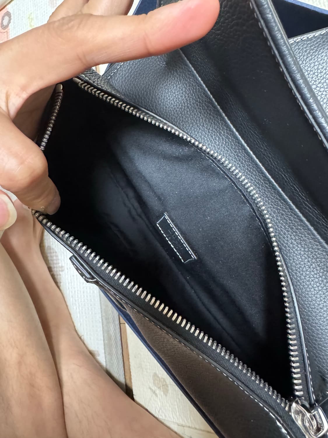 디올 스티치 새들백  팝니다 상품이미지5