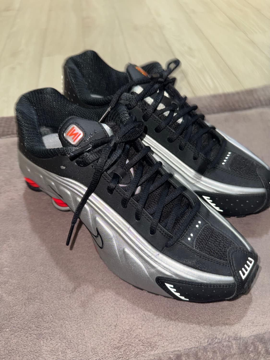 샥스 R4 실버 상품이미지2