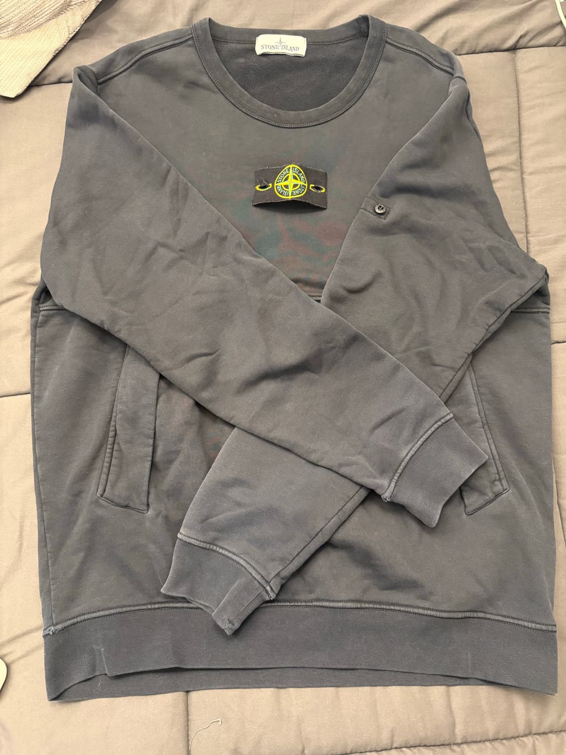 스톤아일랜드 포켓 디테일 맨투맨 상품이미지1