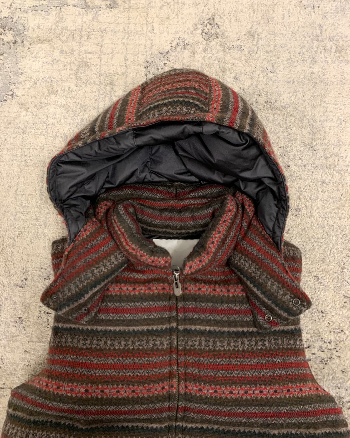 화이트 마운티니어링 에스닉 니트 다운 베스트 상품이미지2