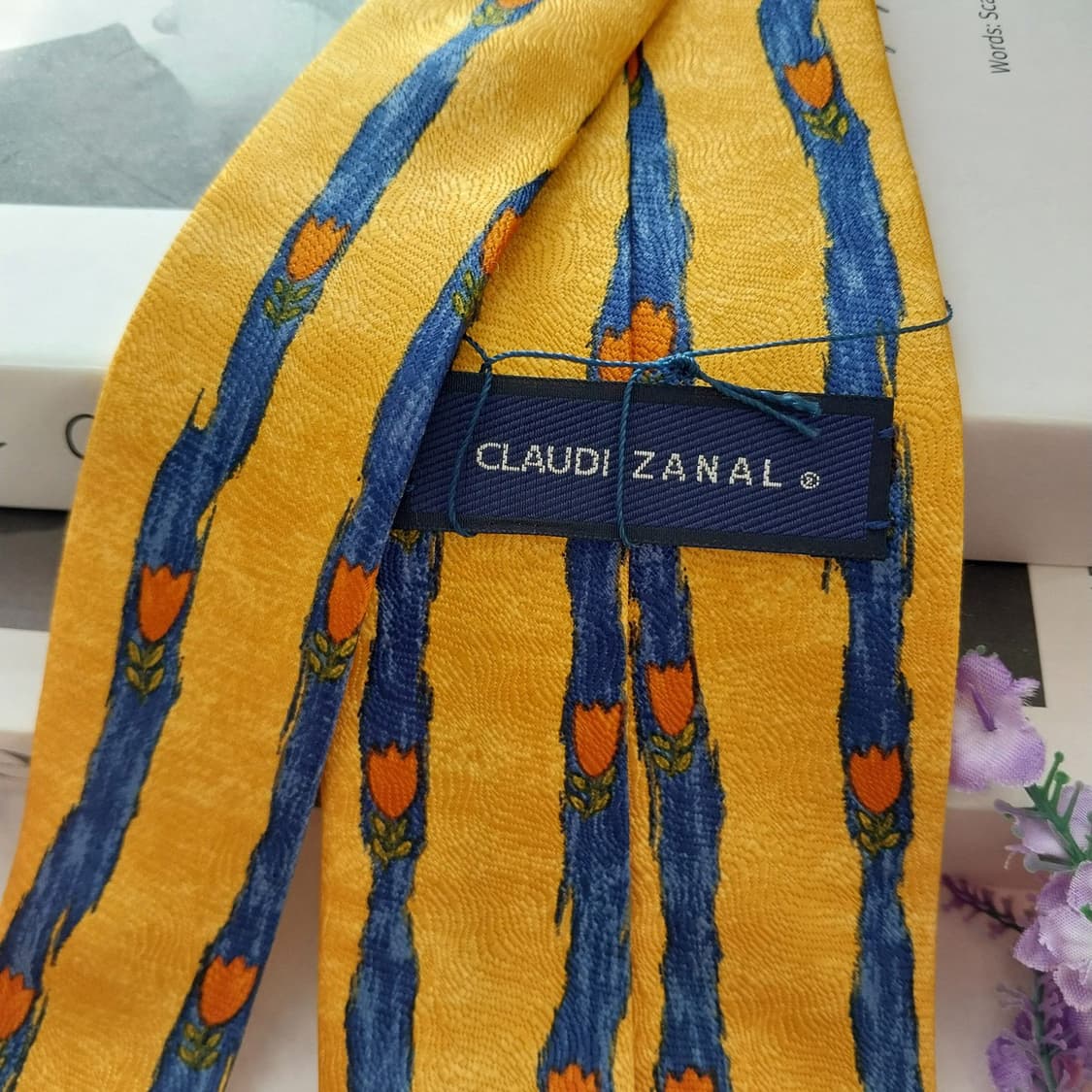 클루디 다날 실크 플라워 스트라이프 넥타이 8.7cm 새제품 K1304
 상품이미지6