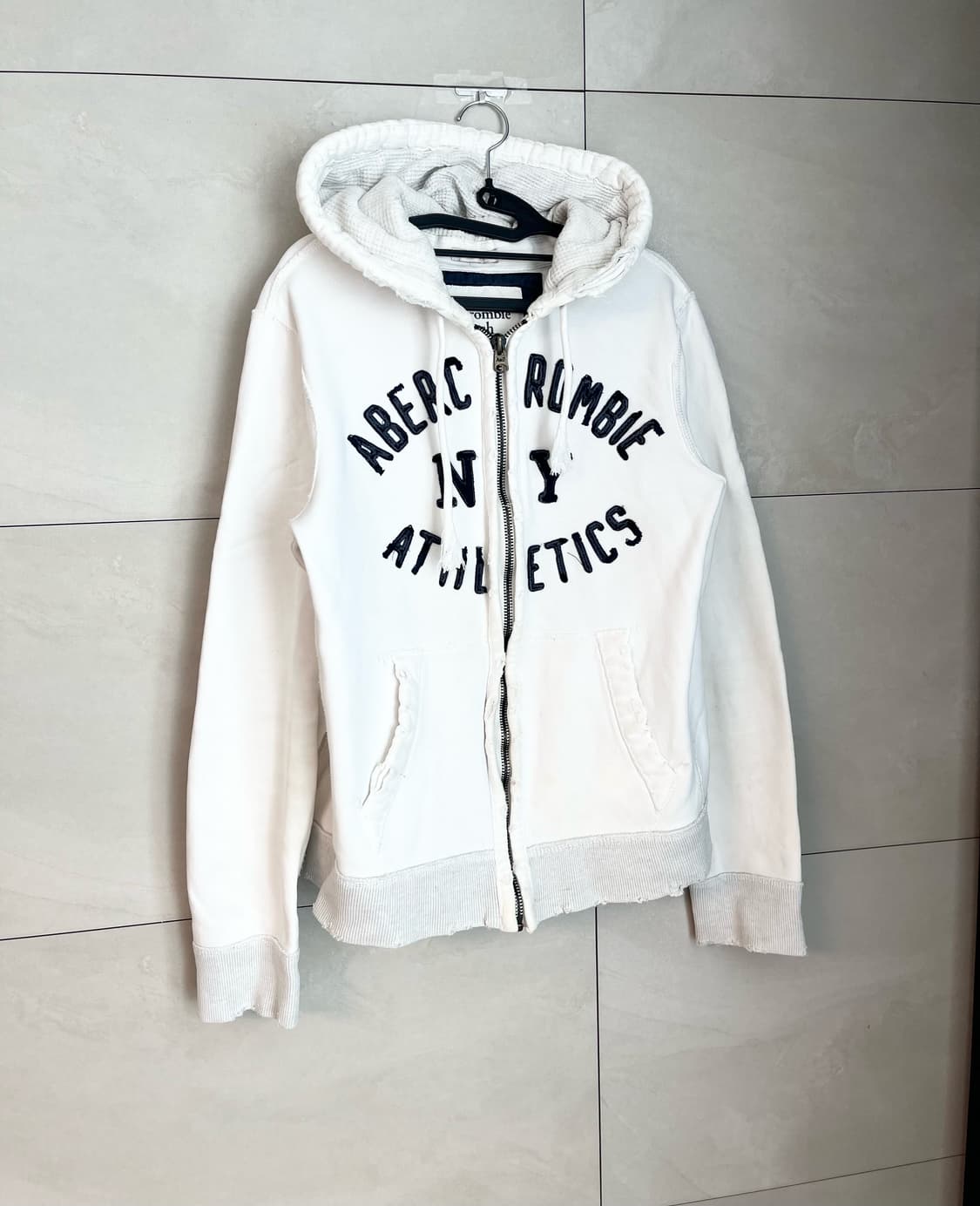 아베크롬비 스펠로고 화이트 대장 후드집업 (L)  상품이미지2
