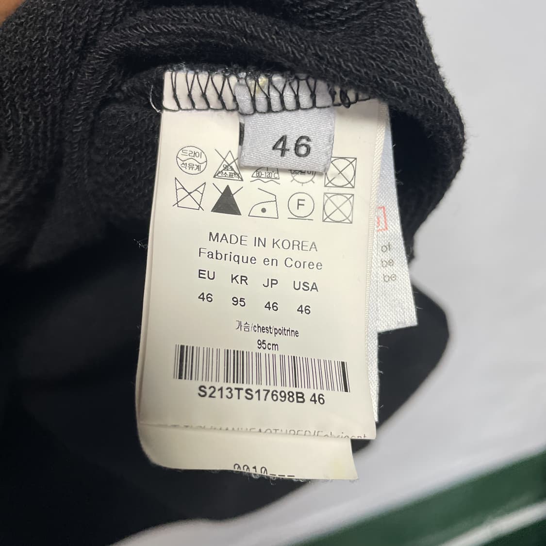 솔리드옴므 21F/W 시즌 포켓 맨투맨 상품이미지5