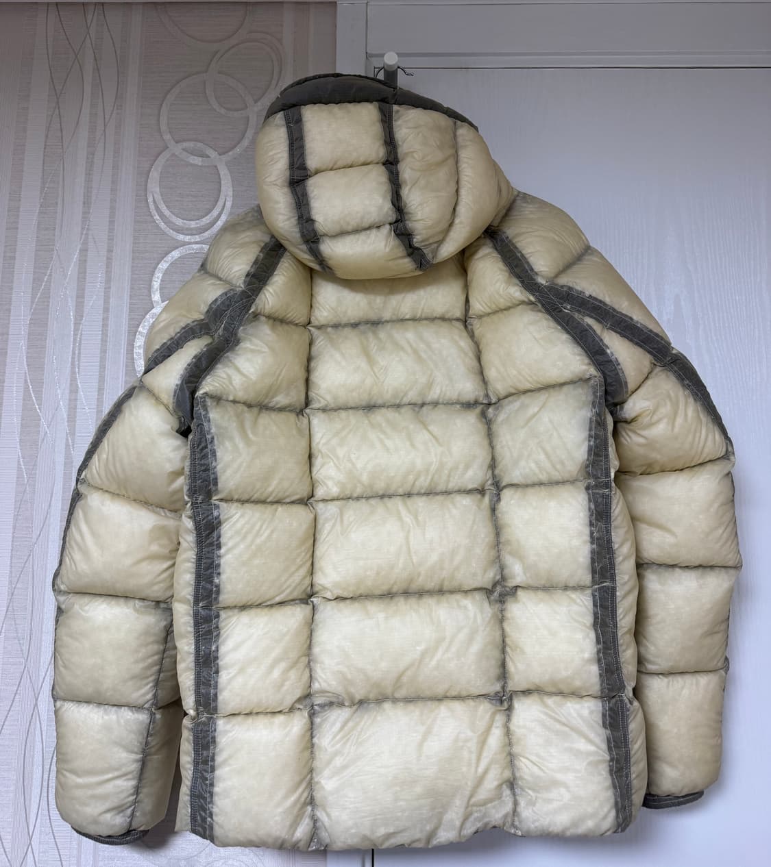 C.P. 컴퍼니 D.D. 쉘 후드 다운 자켓 피스타치오 쉘 베이지 L 상품이미지3