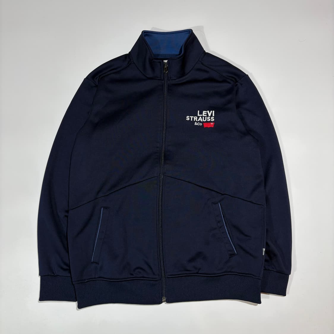 리바이스 네이비 로고 트랙집업 상품이미지1
