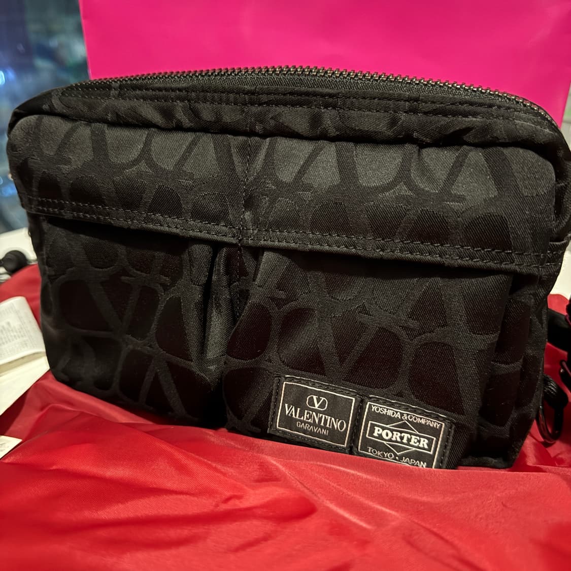 발렌티노 X 포터 가라바니 탱커 숄더백 OS 풀구성 상품이미지5