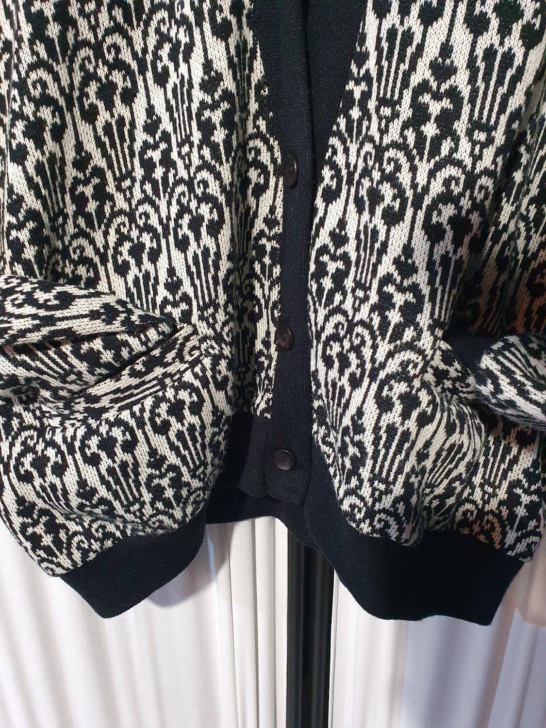 빈티지 패턴 니트 가디건 블랙/아이보리 2200320 상품이미지5