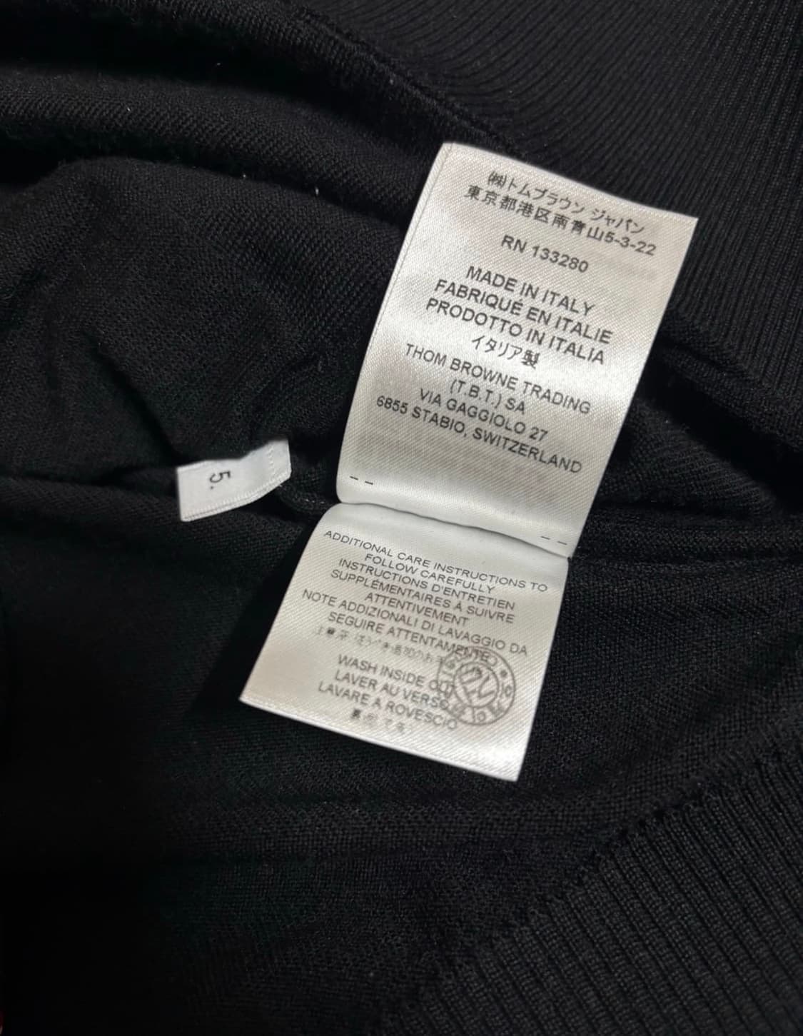 톰브라운 가디건 5사이즈 블랙 상품이미지6