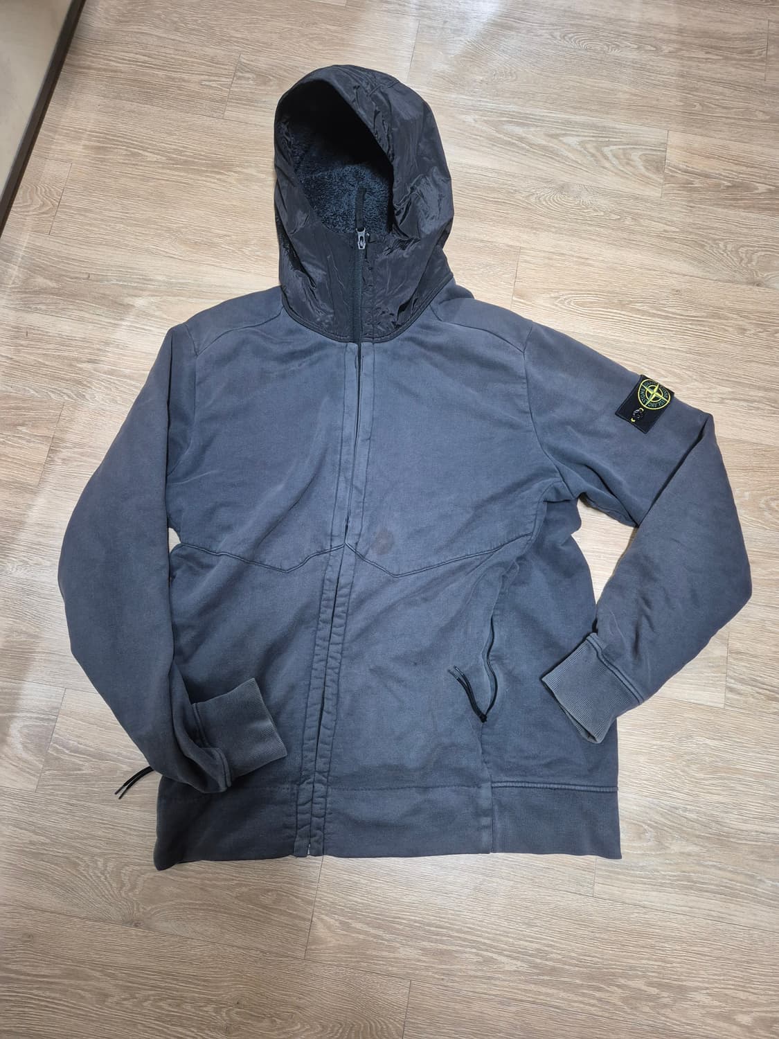 [XXL] 16FW 스톤아일랜드 나일론 후드 집업 차콜 회색 상품이미지1