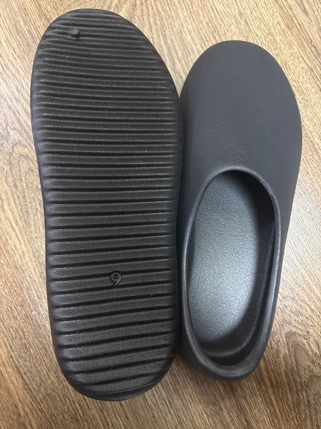 YEEZY SL-01 상품이미지1