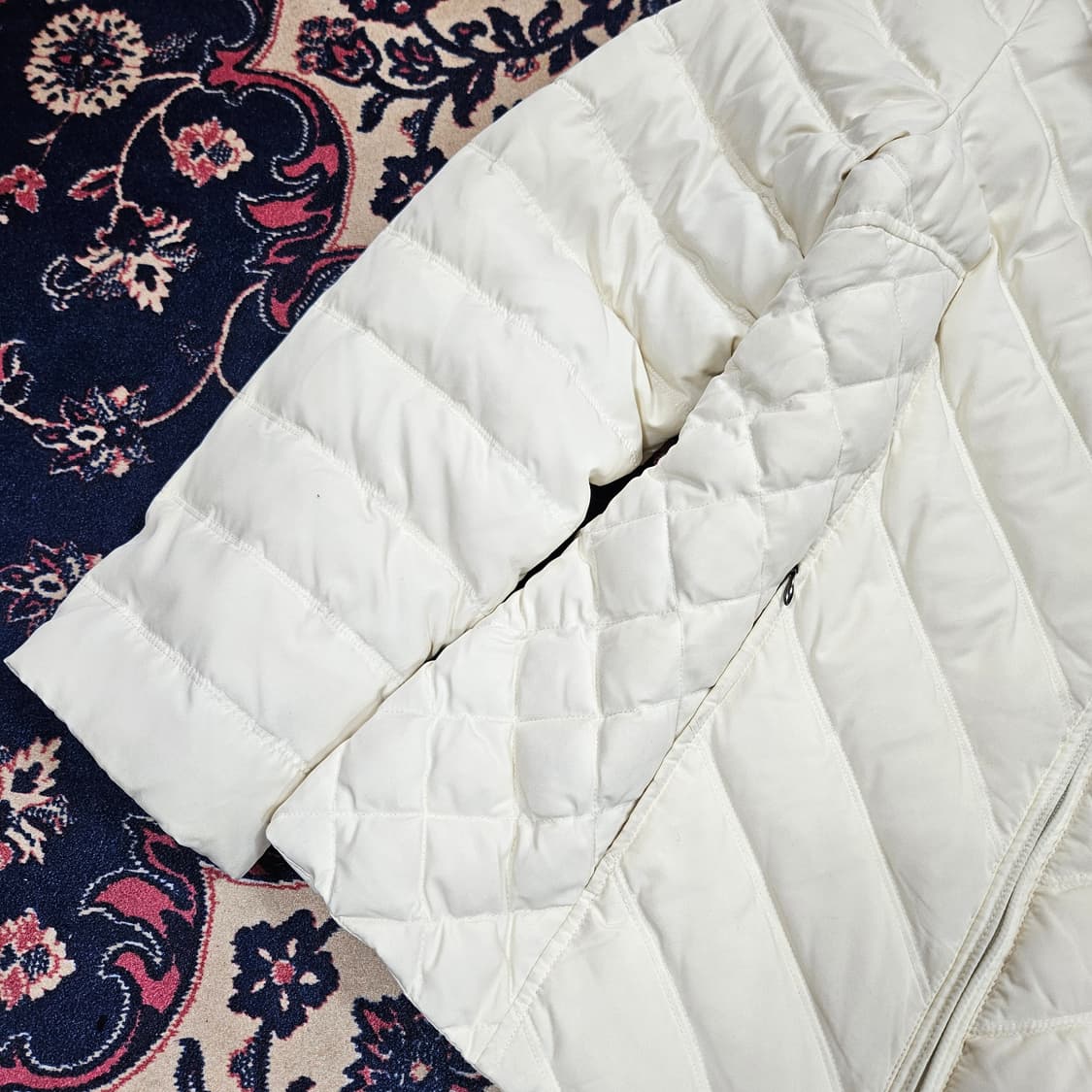 나인웨스트(NINE WEST) 구스다운 퀄팅 경량 패딩 자켓 L 상품이미지3