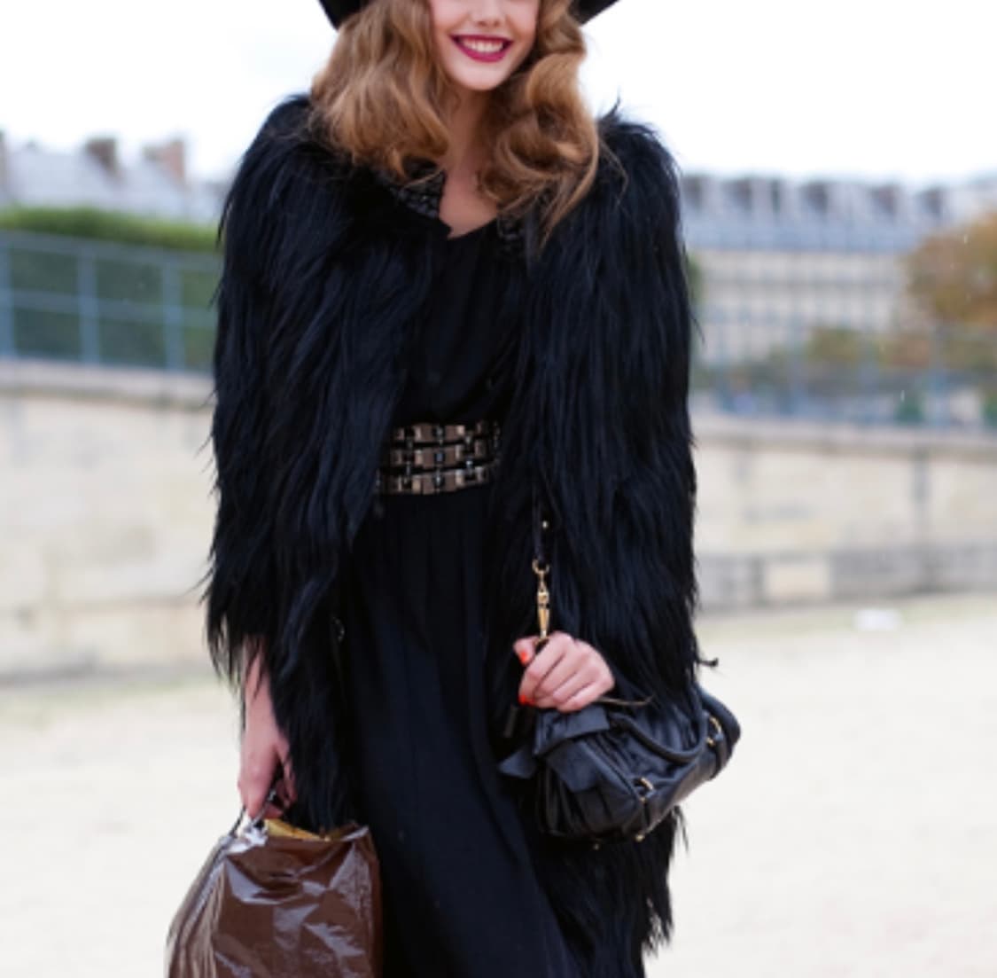 미우미우 비텔로 럭스 보우 미니 사첼백 토트 크로스백 상품이미지9