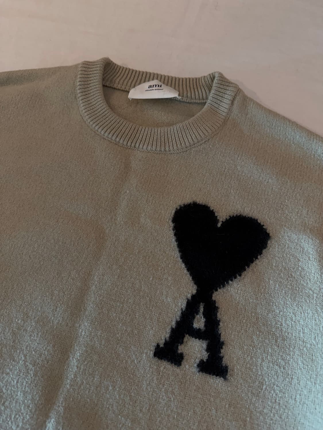 아미 빅 하트로고 헤비 울 니트 베이지 상품이미지2
